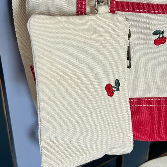NWT Madden Girl Cherry Canvas Mini Tote Crossbody Bag Charms and Keychain - Picture 2 of 13